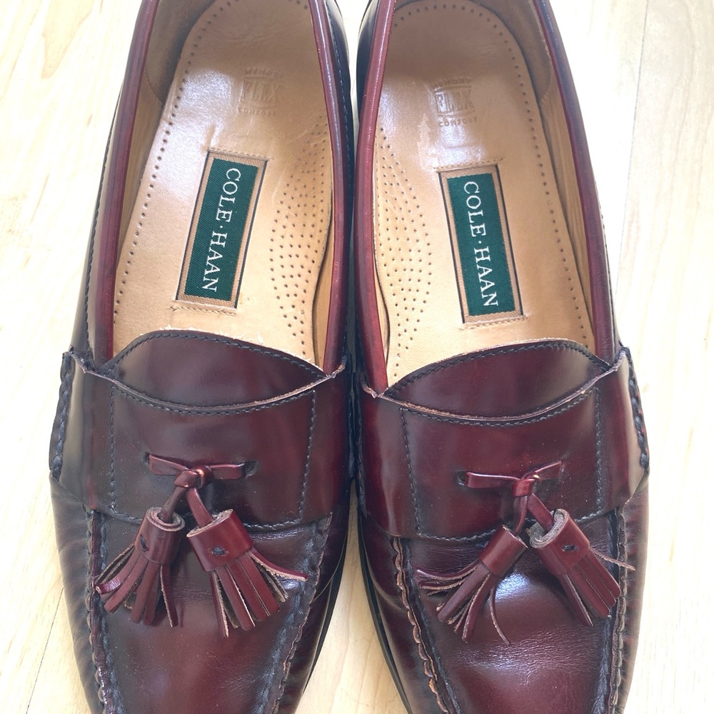 COLE HAAN MENS SZ 11 PATENT LEATHER TASSEL TEXTURED APRON TOE LOAFERS BROWN